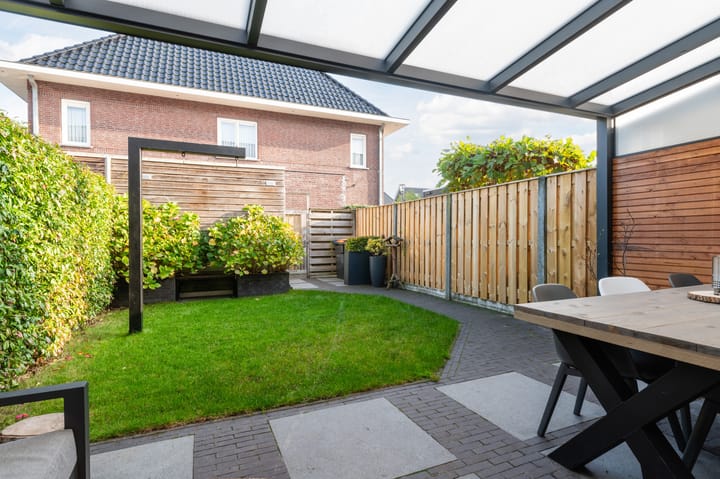 Foto 24 van Vlodropstraat 28