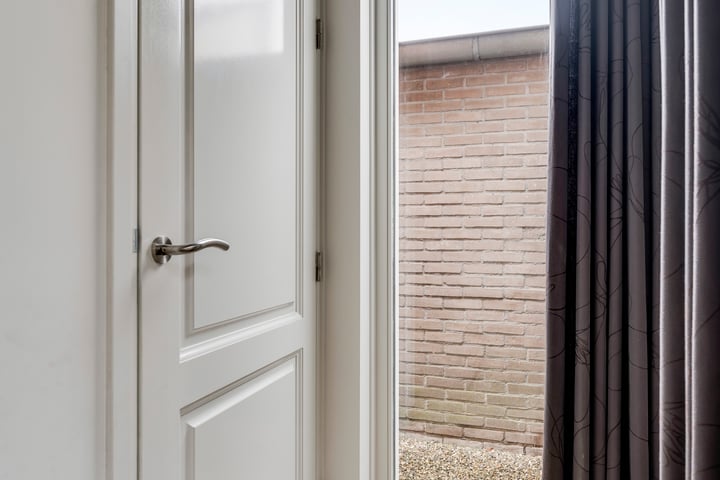 Bekijk foto 31 van Broekerstraat 41