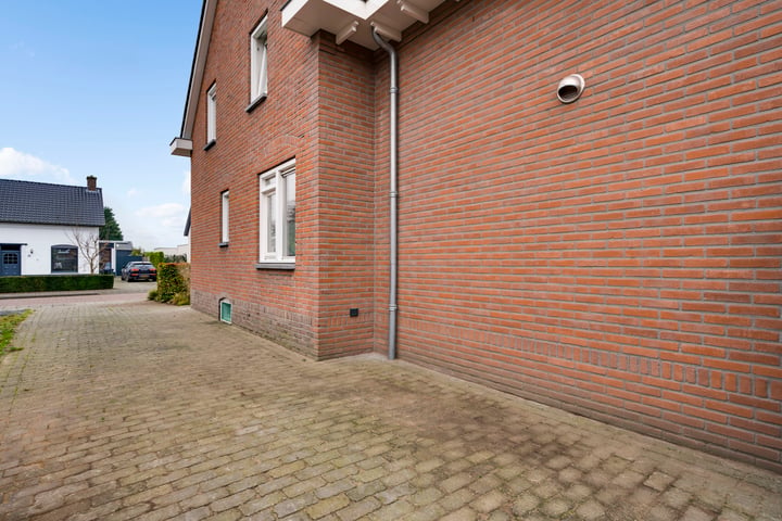 Bekijk foto 40 van Broekerstraat 41