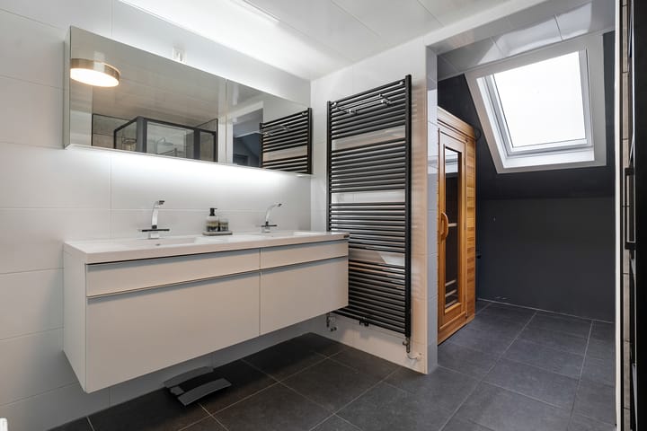 Photo 32 of Reviuslaan 59