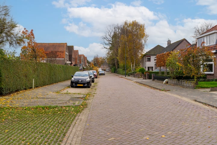 View photo 3 of Jan de Rooijstraat 23