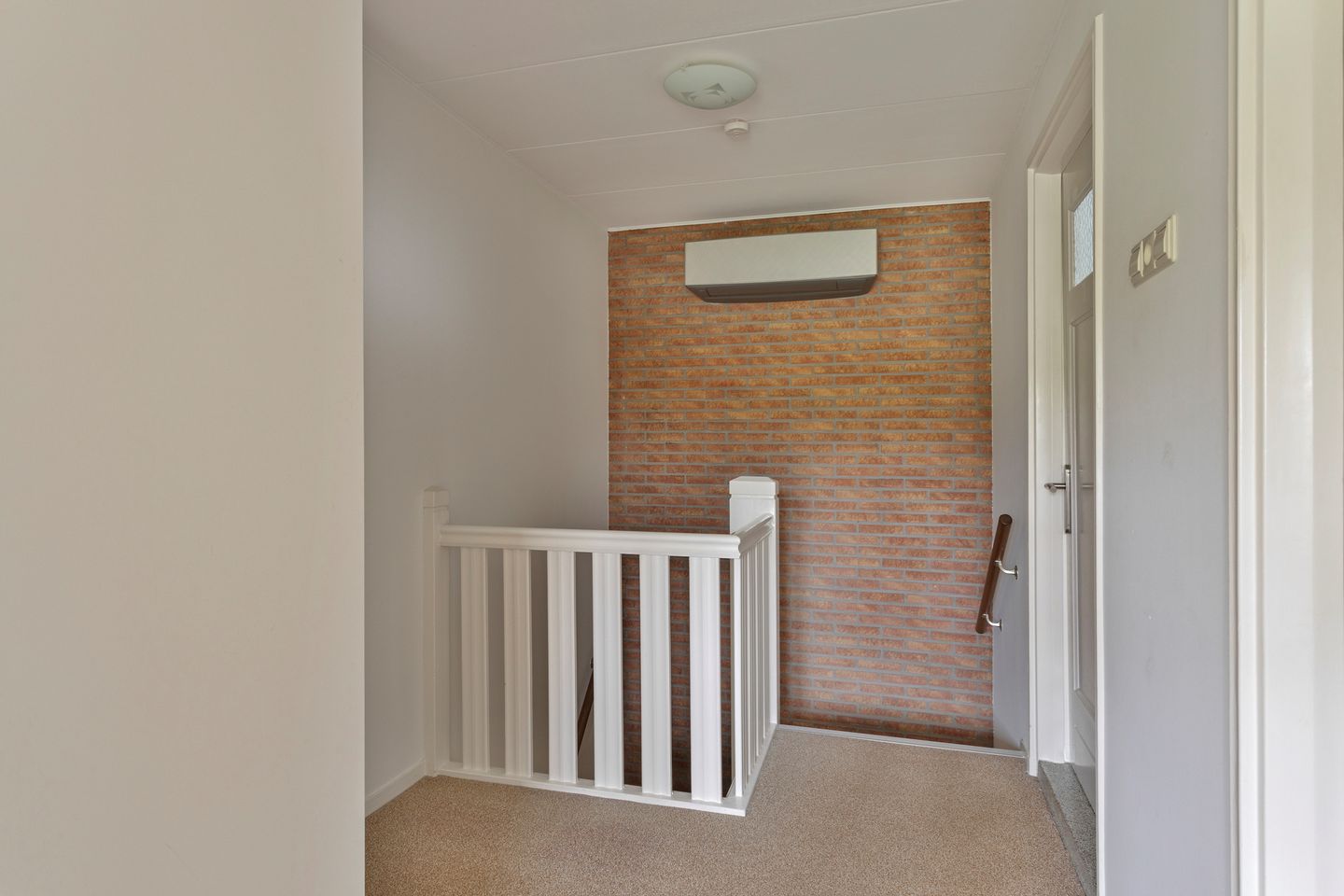 Photo 20 of Waalbandijk 101