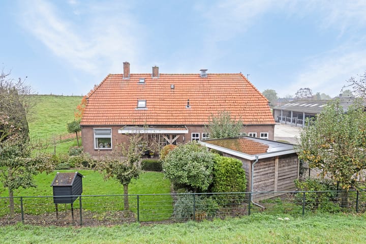 Foto 36 van Waalbandijk 101