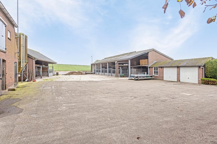 Foto 38 van Waalbandijk 101