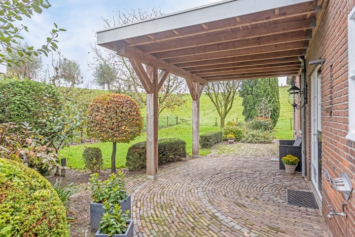 Foto 49 van Waalbandijk 101