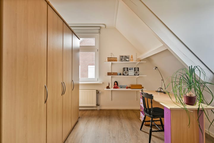 Foto 15 van Oostsingel 36