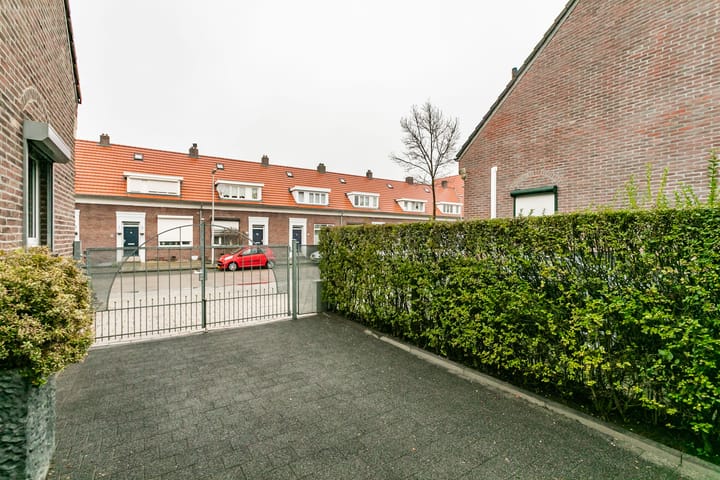 Foto 27 van Staringstraat 16