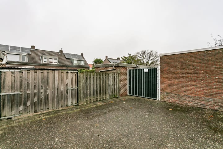 Foto 36 van Staringstraat 16