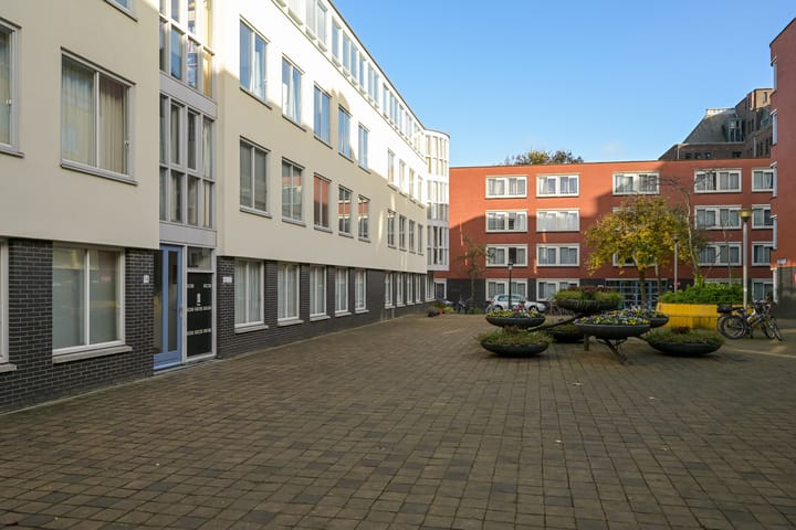 Foto 2 van Dorus Rijkersplein 19