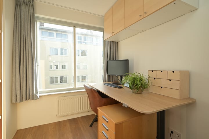 Photo 7 of Dorus Rijkersplein 19