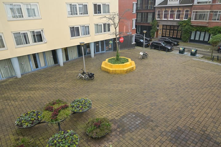 Photo 12 of Dorus Rijkersplein 19