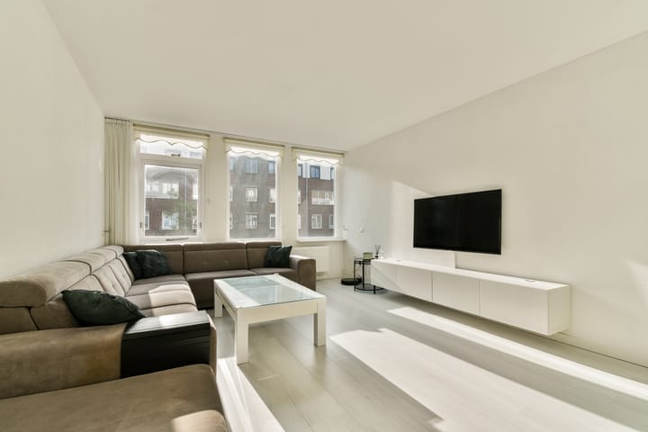 Photo 3 of Gerrit van der Veenlaan 71