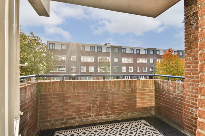 Photo 10 of Gerrit van der Veenlaan 71