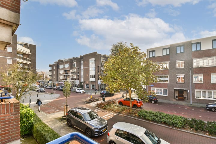 Photo 11 of Gerrit van der Veenlaan 71