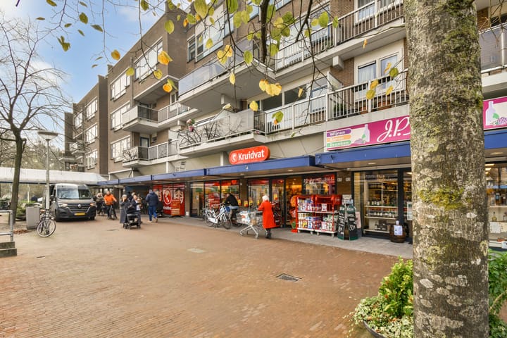 Photo 27 of Gerrit van der Veenlaan 71