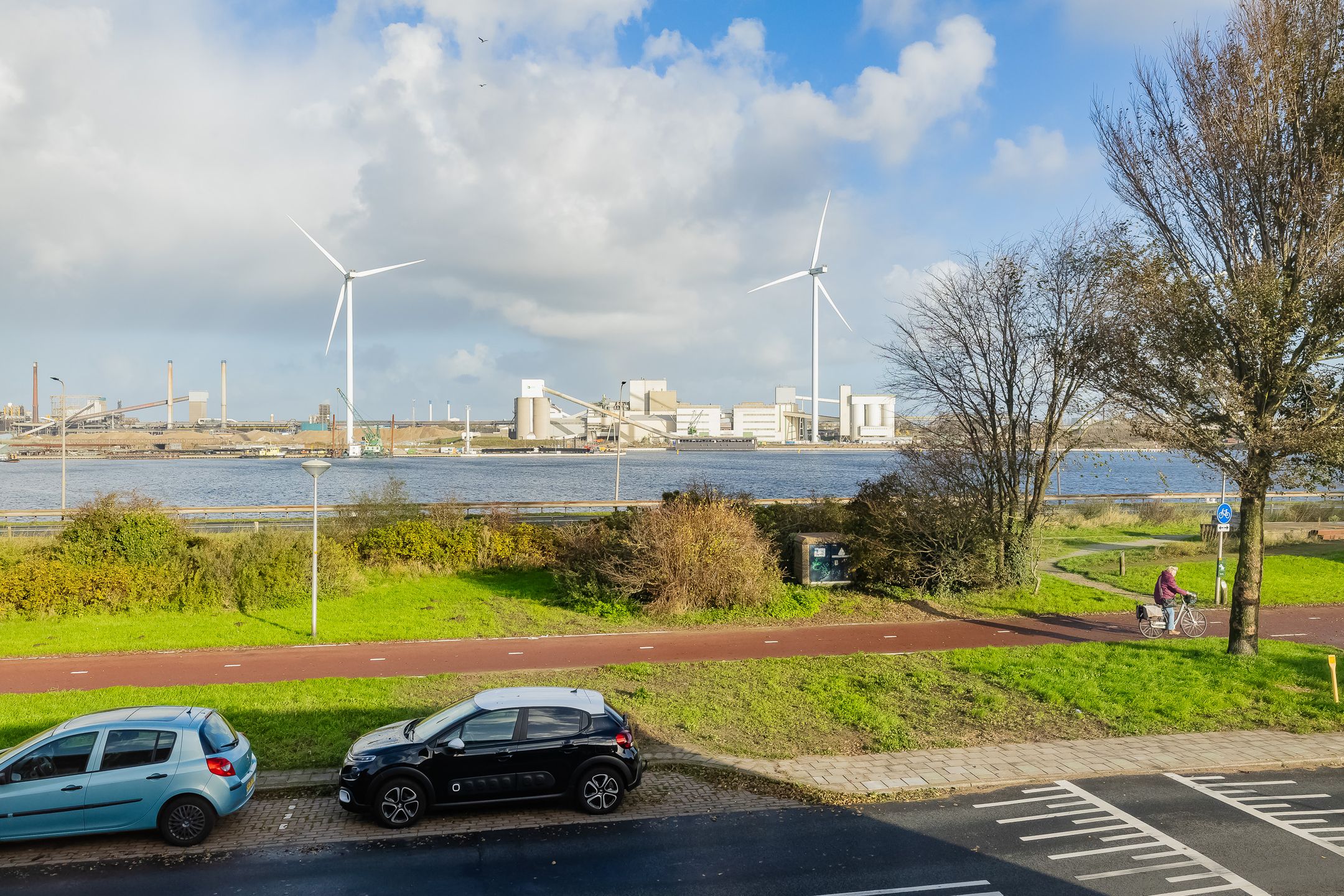 Photo 15 of IJmuiderstraatweg 64