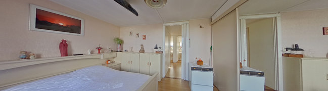 View 360° photo of Slaapkamer of IJmuiderstraatweg 64