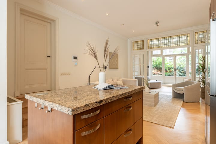 Photo 14 of De Lairessestraat 170-A