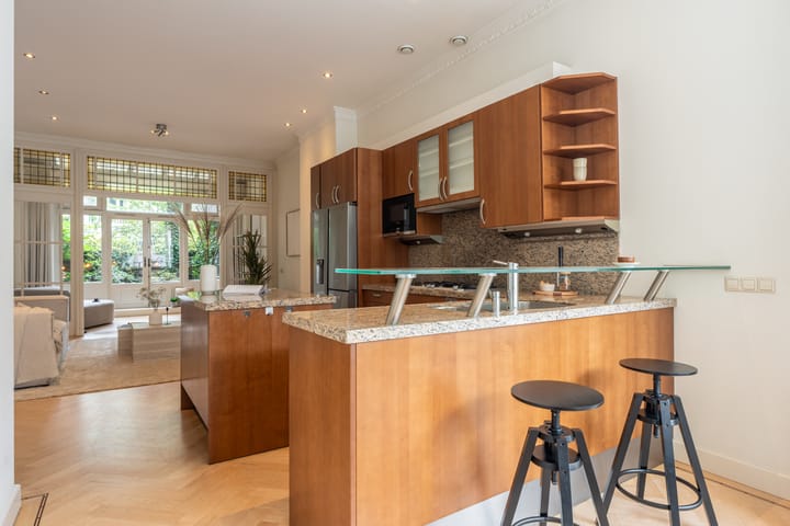 Photo 16 of De Lairessestraat 170-A