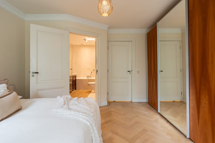 Photo 21 of De Lairessestraat 170-A