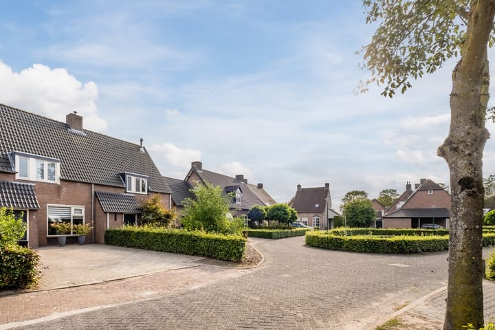 Foto 2 van van Rummenstraat 9