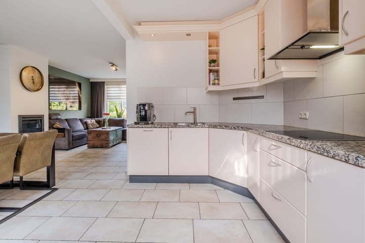 Foto 11 van van Rummenstraat 9