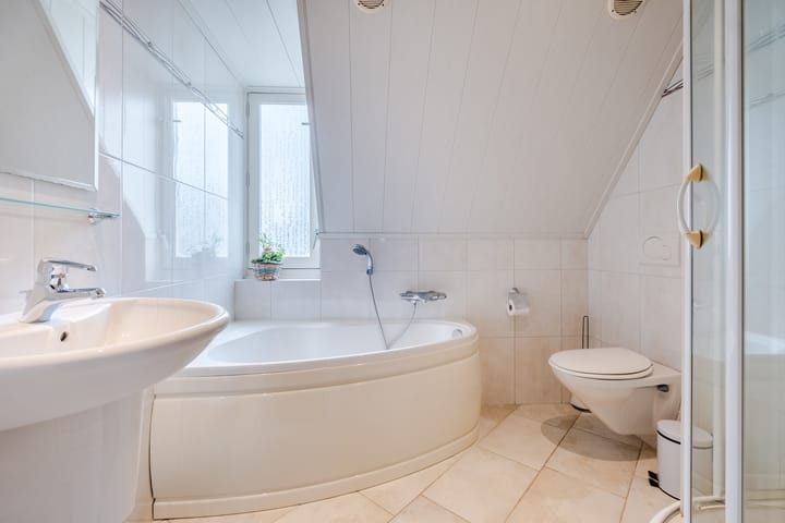 Foto 21 van van Rummenstraat 9