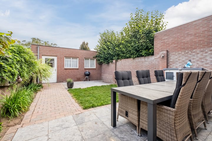 Foto 25 van van Rummenstraat 9