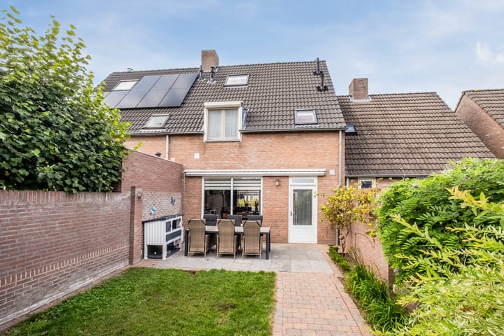 Foto 29 van van Rummenstraat 9