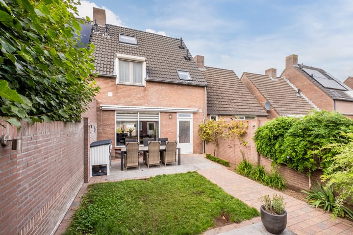 Foto 30 van van Rummenstraat 9