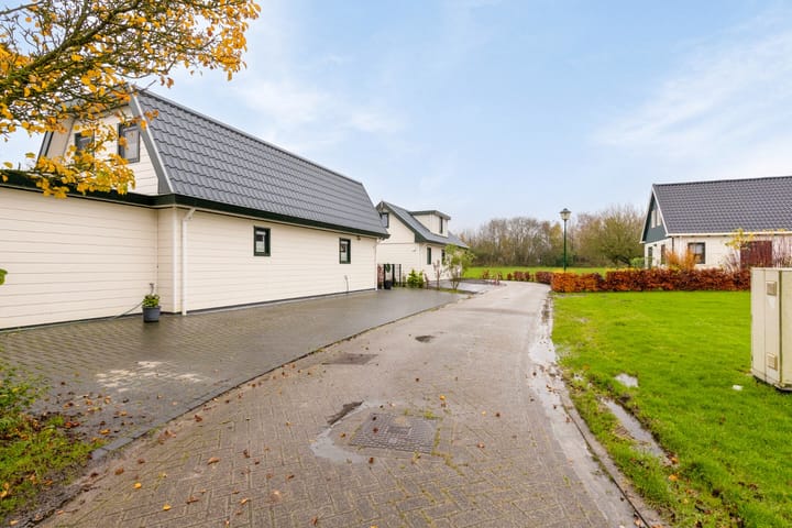 Foto 5 van Zuiderdwarsdijk 38-DEMO