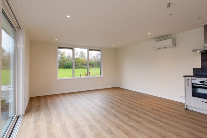 Foto 6 van Zuiderdwarsdijk 38-DEMO