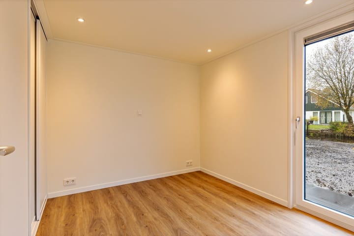 Foto 14 van Zuiderdwarsdijk 38-DEMO