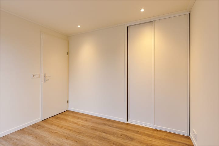 Foto 15 van Zuiderdwarsdijk 38-DEMO