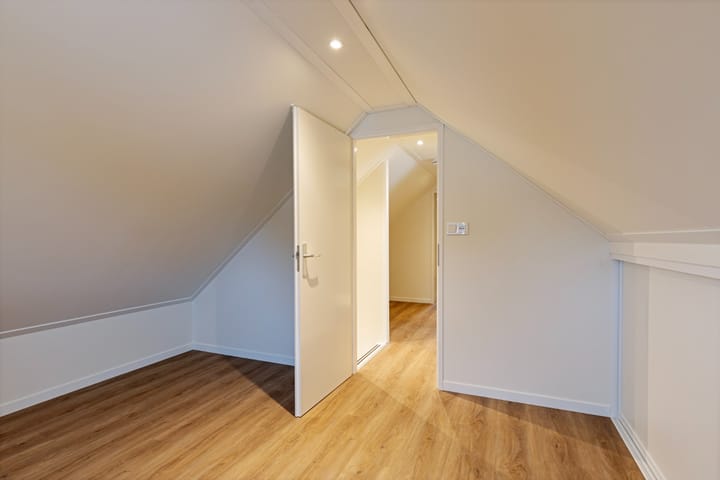 Foto 22 van Zuiderdwarsdijk 38-DEMO