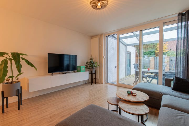 Foto 11 van Jan Steenstraat 9