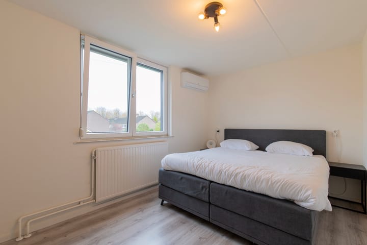 Foto 20 van Jan Steenstraat 9