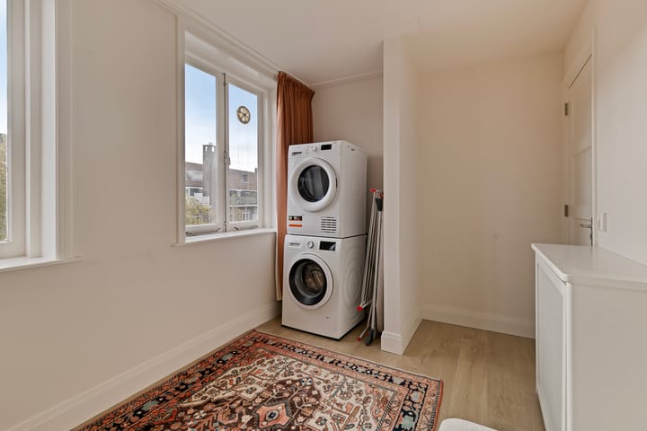 Foto 20 van Courbetstraat 11-H