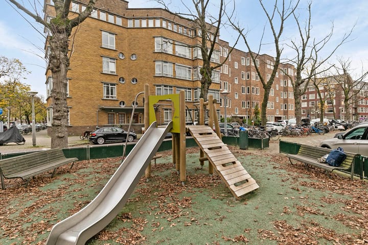 Foto 25 van Courbetstraat 11-H