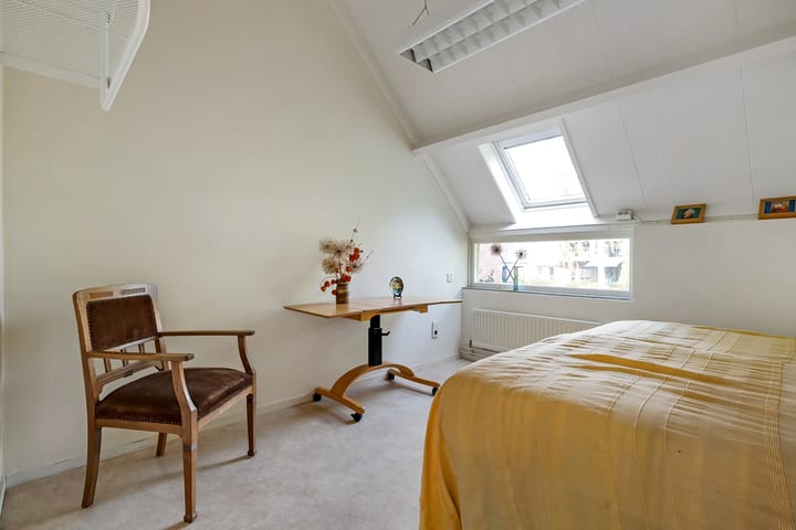 Foto 30 van Burg.van Haersoltestraat 41