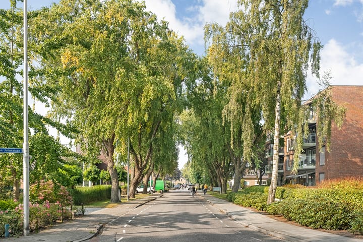 Foto 49 van Burg.van Haersoltestraat 41