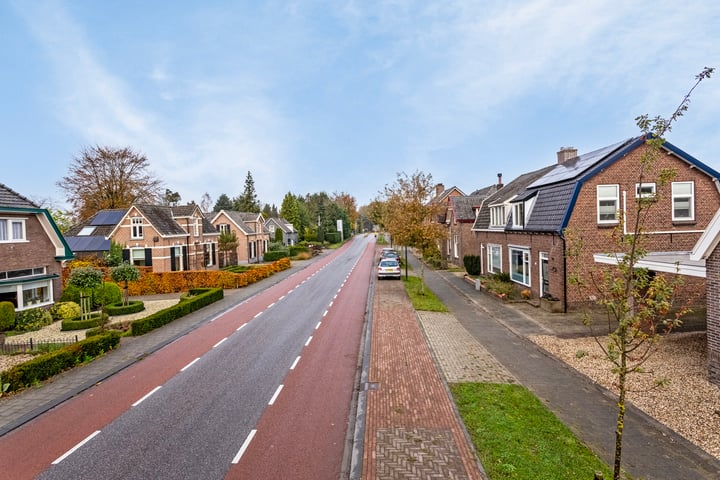 Bekijk foto 2 van Zutphenseweg 105