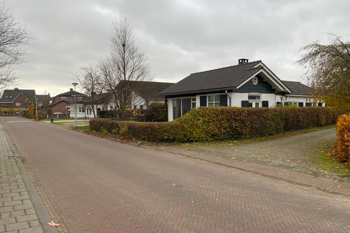 Bekijk foto 34 van Zutphenseweg 105