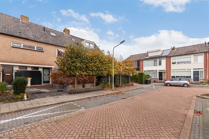 View photo 44 of Thorbeckestraat 31