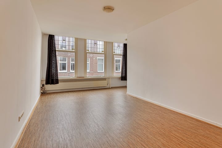 View photo 4 of Daltonstraat 56