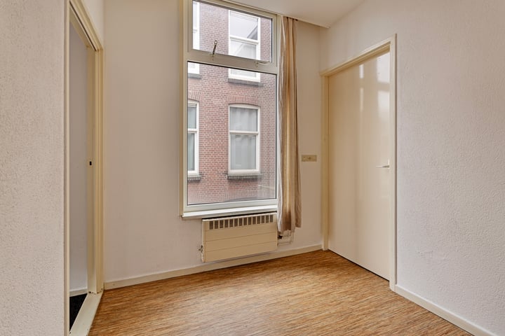 View photo 12 of Daltonstraat 56