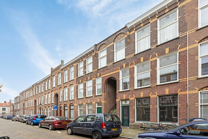 View photo 17 of Daltonstraat 56