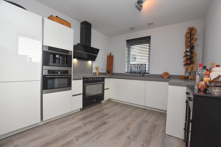 Foto 8 van Klaproos 12