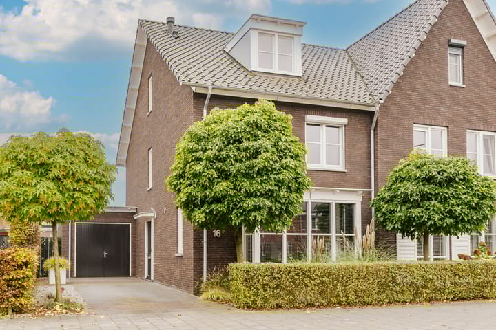 Foto 1 van Van Amerongenerf 16