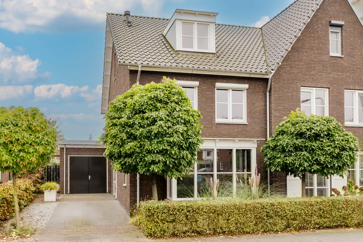 Foto 6 van Van Amerongenerf 16